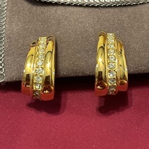Avon Vintage Rhinestone Earrings (Clip-on)